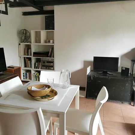 Castellana House Apartment