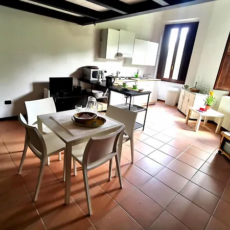 Castellana House Apartment